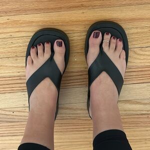 NEW Alohas flatform flip flops